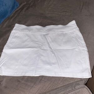 Attyre White Cotton Blend Mini Skirt